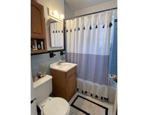 Building Photo - 79 Sutherland Rd