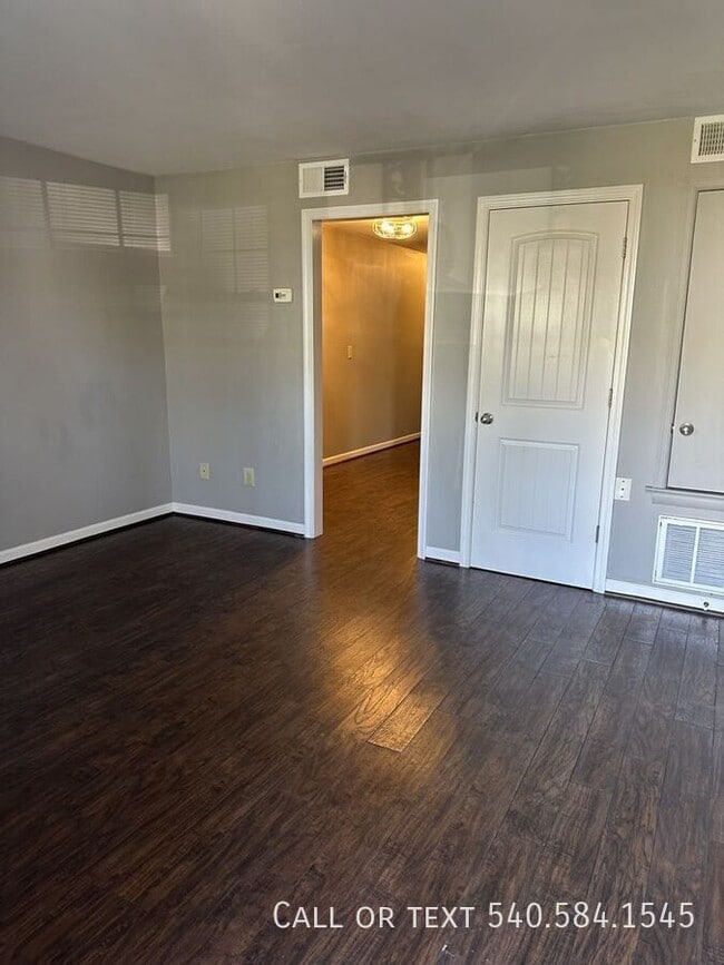 Building Photo - 420 Albemarle Ave SW