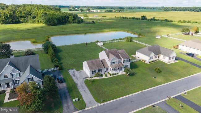 Building Photo - 209 Riding Path Dr
