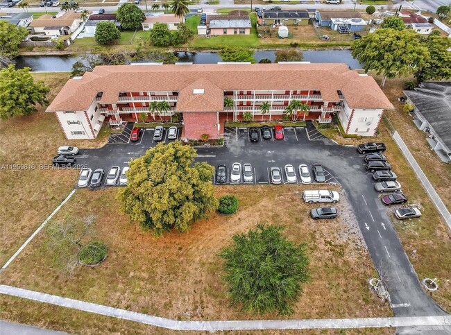 Building Photo - 4731 NW 10th Ct