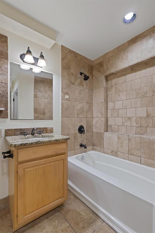 Building Photo - 914 E 32nd St