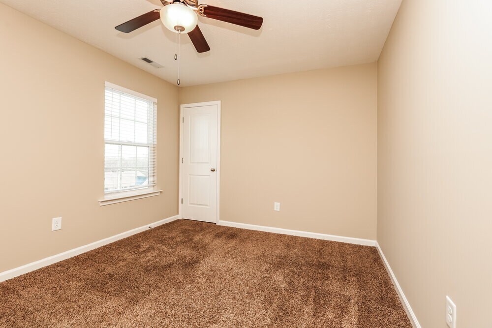 Building Photo - 637 Big Hurricane Dr