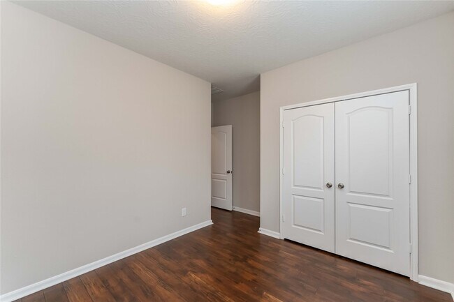 Building Photo - 5914 River Timber Trl