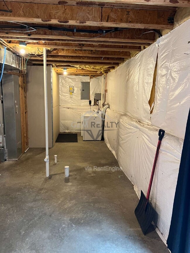 Building Photo - 8911 Leeds Ct