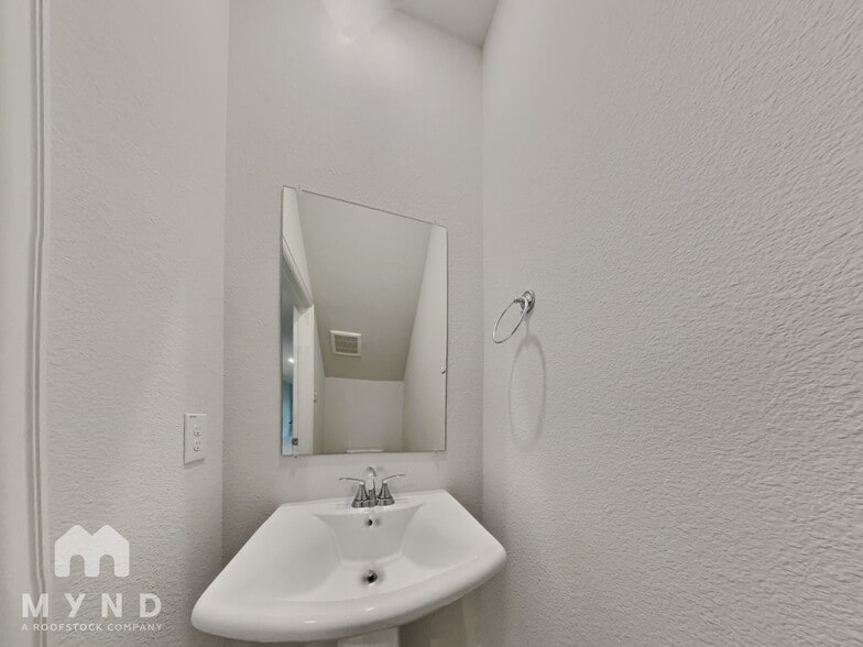 Building Photo - 508 Amalfi Wy