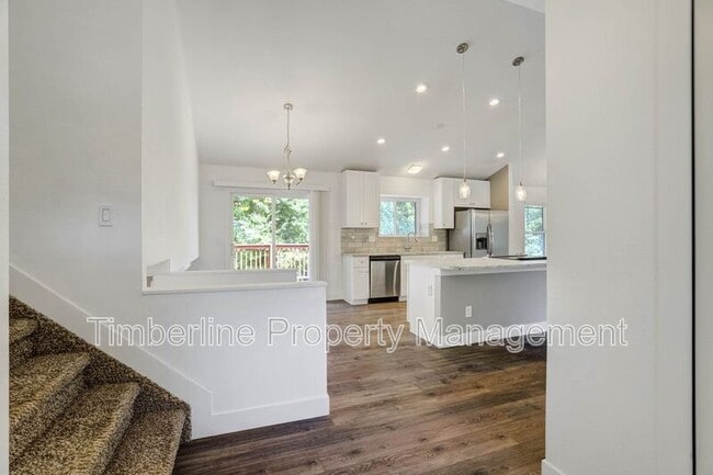 Building Photo - 6446 Pulpit Rock Dr