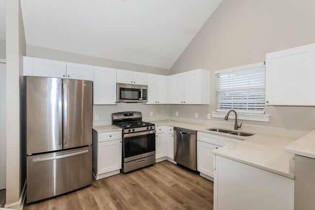 Building Photo - 275 Eagle Way