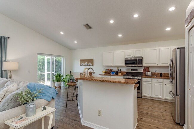 Building Photo - 11539 Cypress Reserve Dr