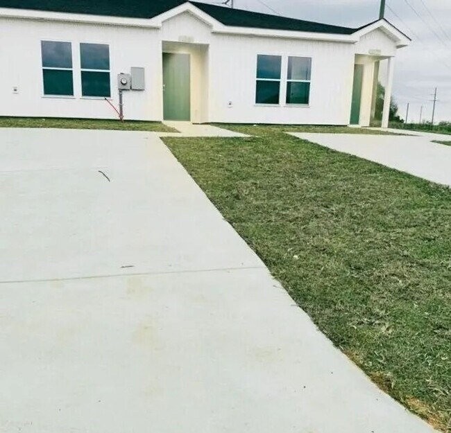 Primary Photo - 177 S Spring View Dr