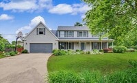 Building Photo - 6 Bedroom home with Fenced Yard - Available Now