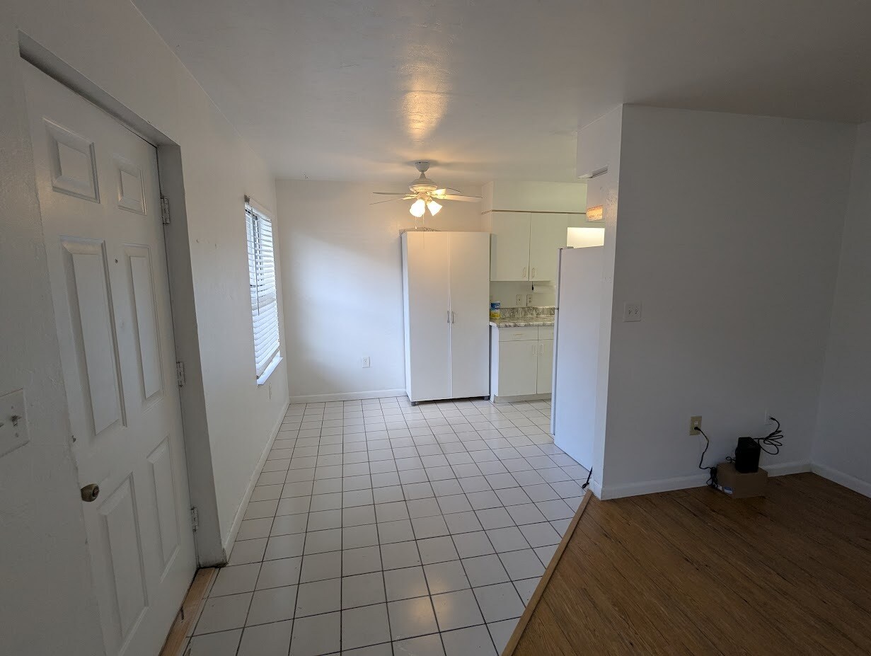 Building Photo - 3600 SW 23rd St