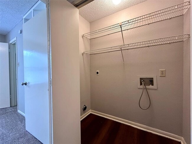 Building Photo - 8905 Schick Rd