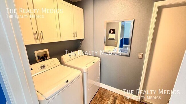 Building Photo - 7344 Grotto Ave