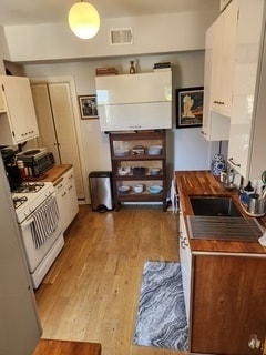 Building Photo - 1020 E 46th St