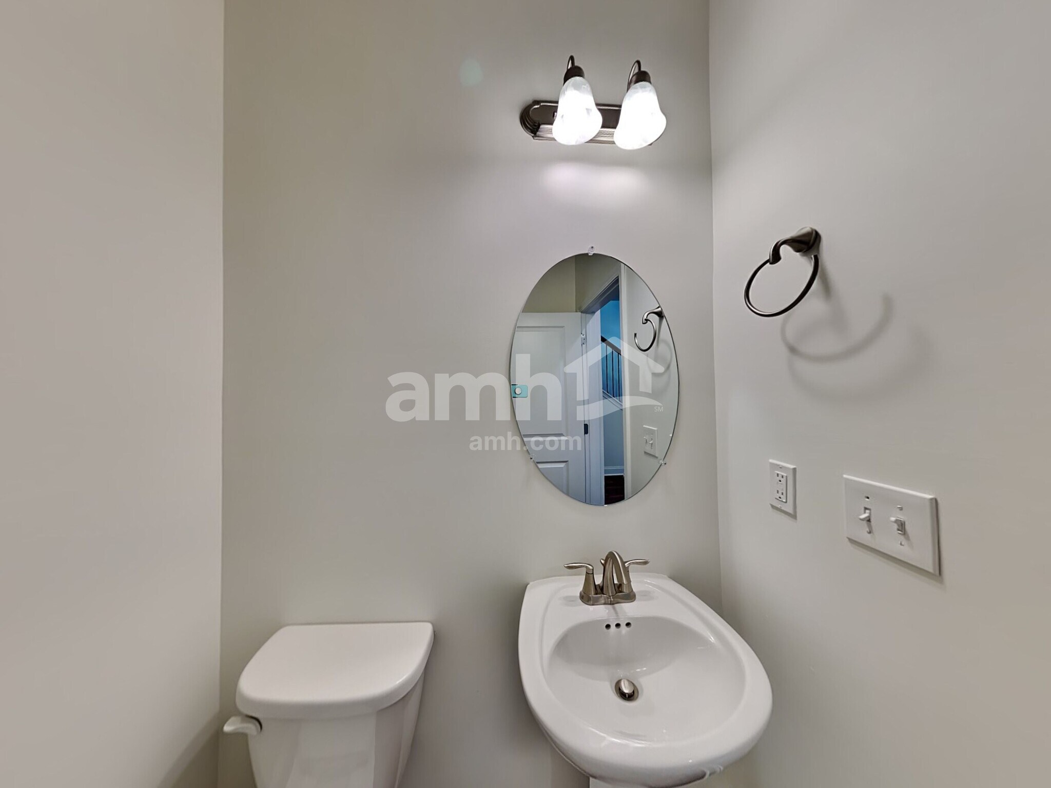 Building Photo - 209 Rivulet Dr