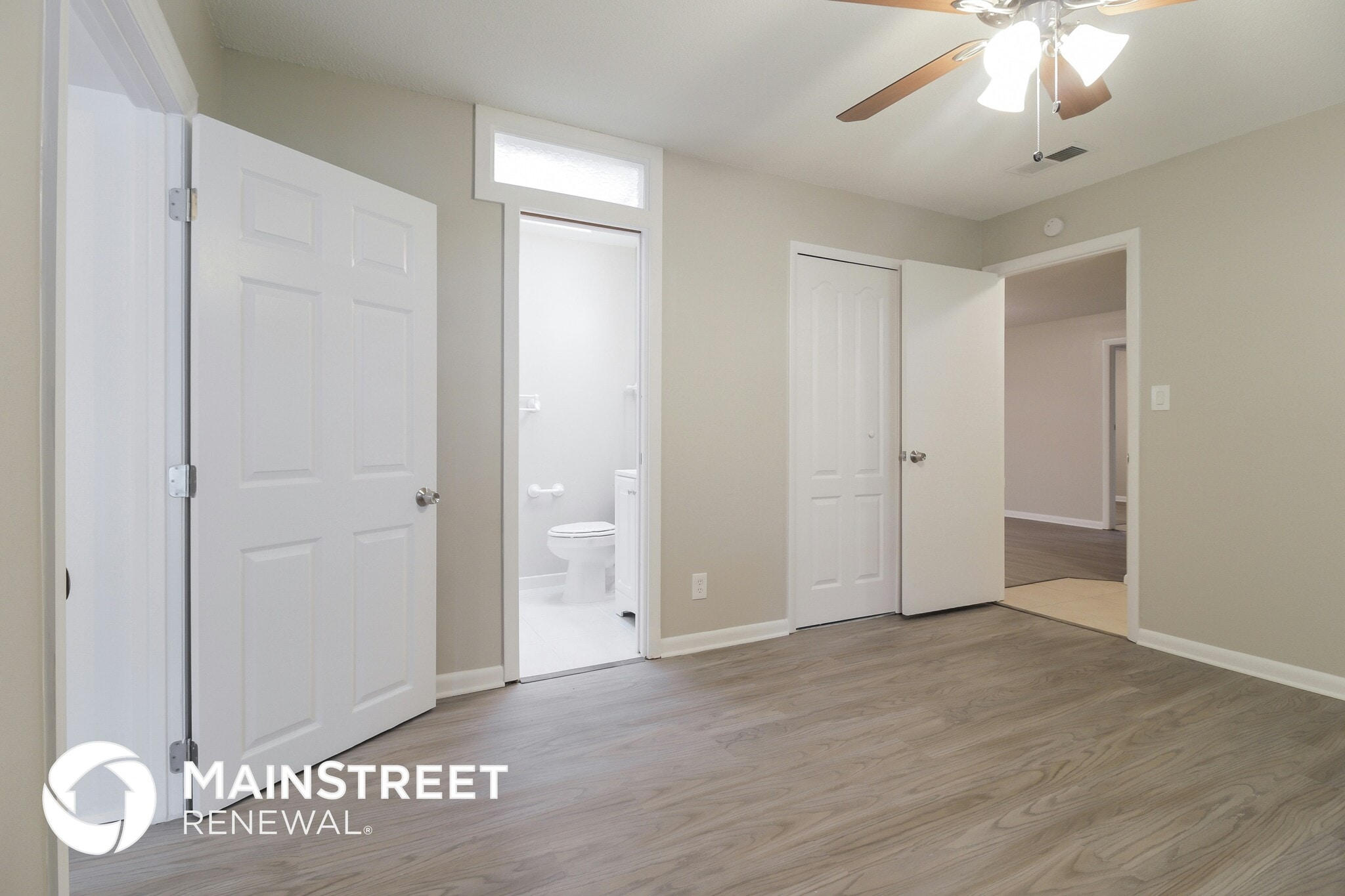 Building Photo - 1305 Ridgefield Ave