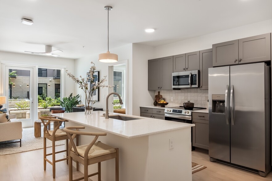 Building Photo - Vista At Councill Square