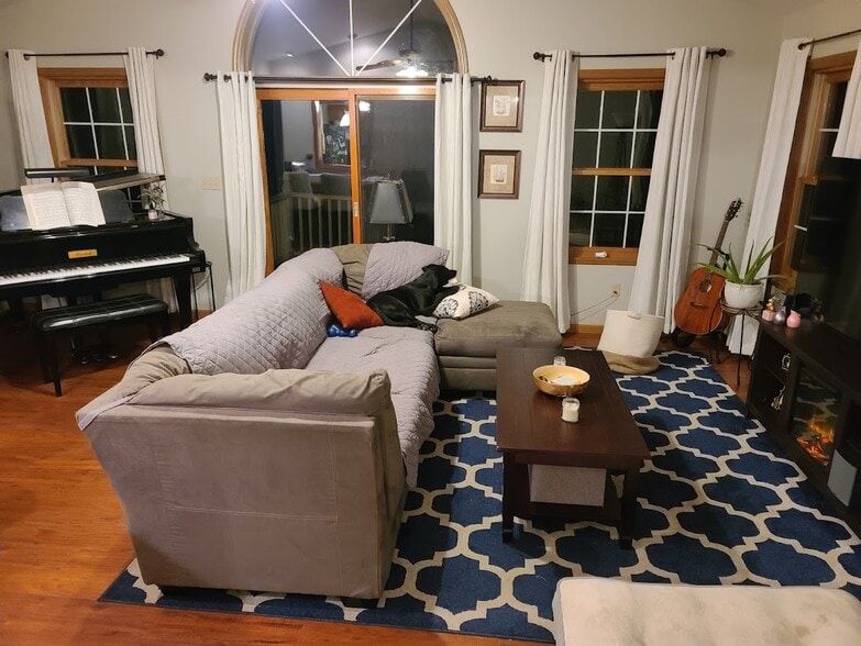 Building Photo - 80 Lower Newtown Rd