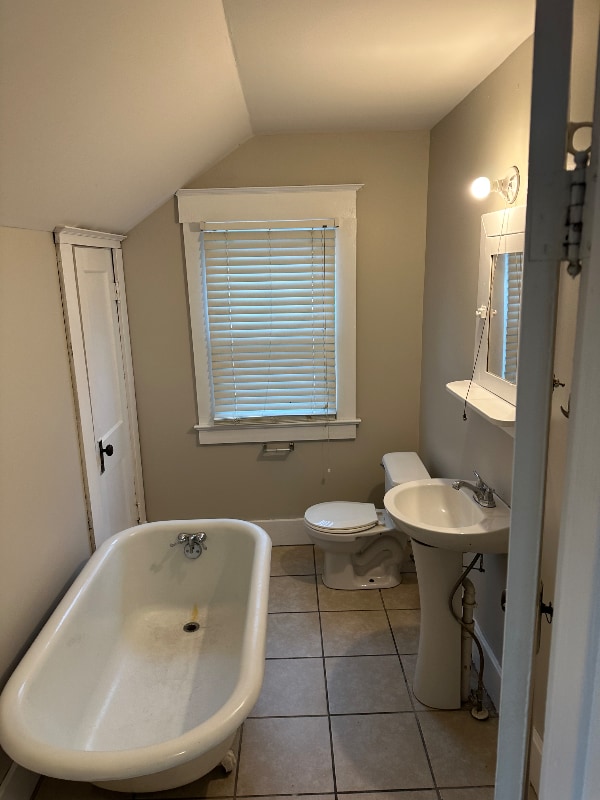 Building Photo - 303 S Alta Ave