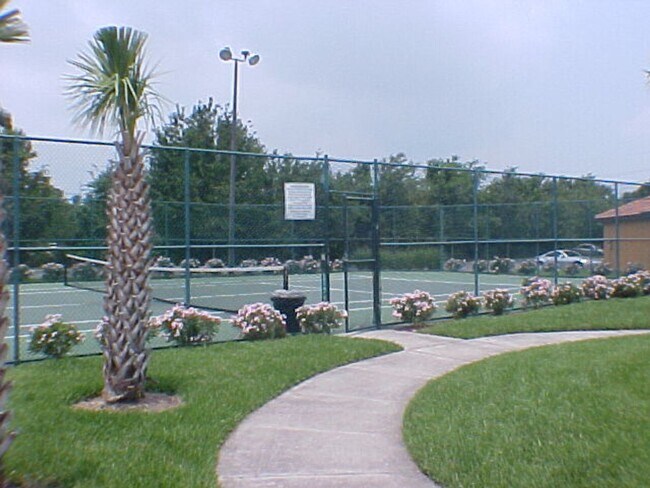 Building Photo - First Floor 2/2 in Gated Cypress Fairway !!