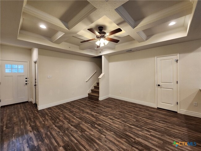 Building Photo - 340 Untermaier St