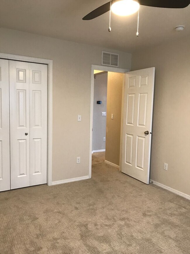 Building Photo - 2034 Northern Sky Dr