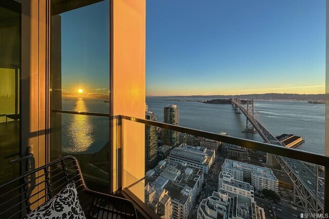 Building Photo - 401 Harrison St