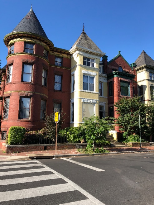 Building Photo - 902 Westminster St NW