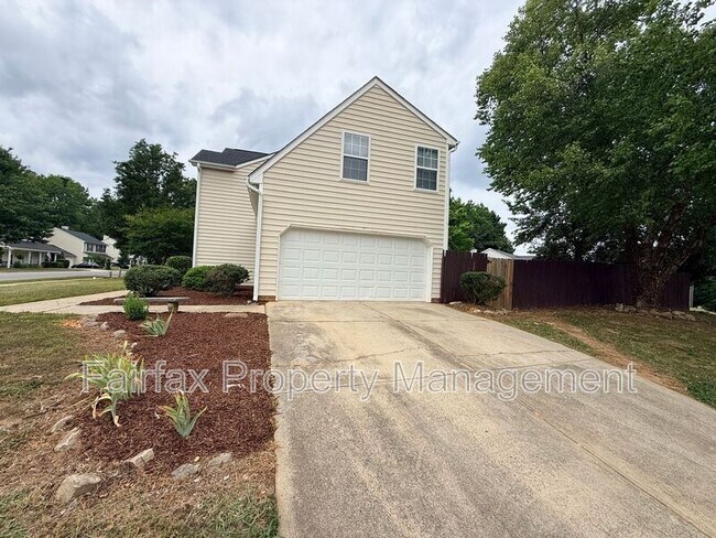 Building Photo - 201 Ridge Lake Dr