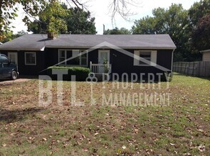 Building Photo - Great Spacious Home in Heart of Branson