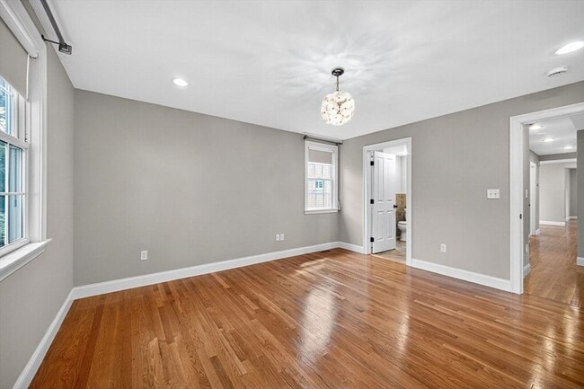 Building Photo - 28 Webster St