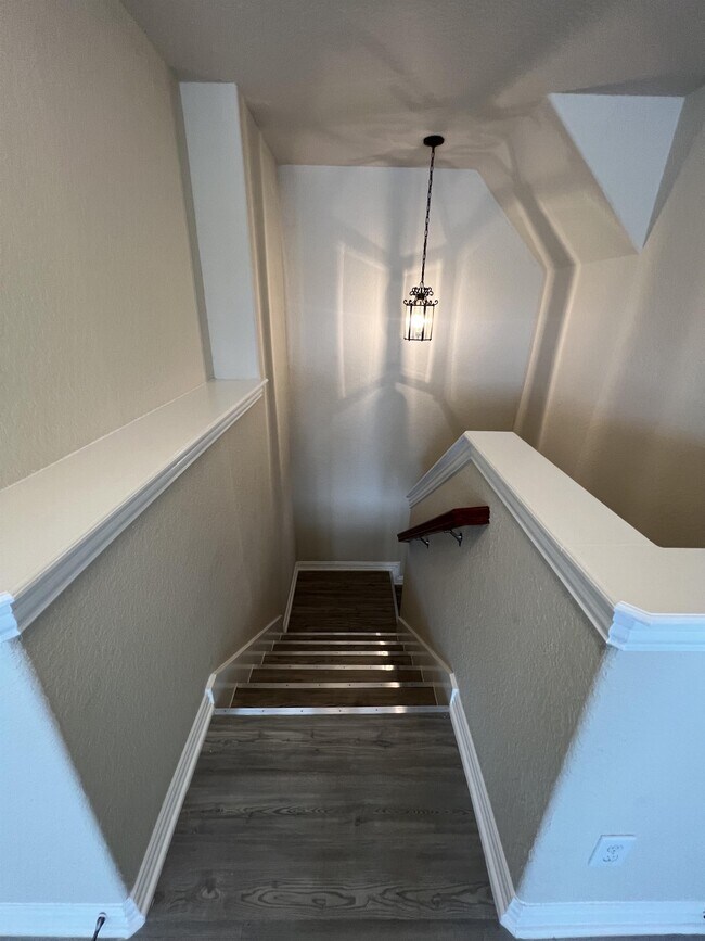 Building Photo - 25042 McBride Dr