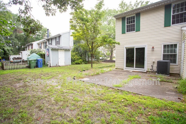 Building Photo - 38 Dorchester Cir