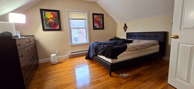 Building Photo - 58 Bristol Rd