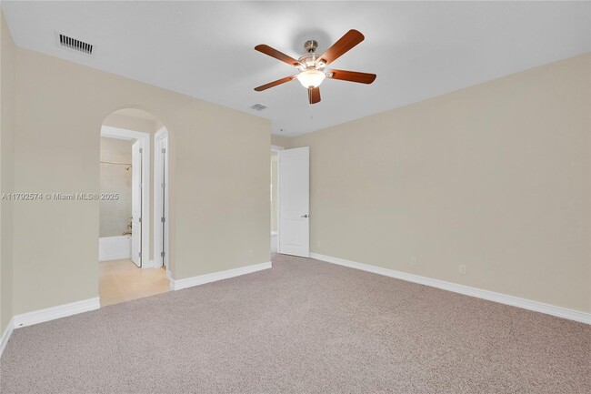 Building Photo - 9365 Solstice Cir
