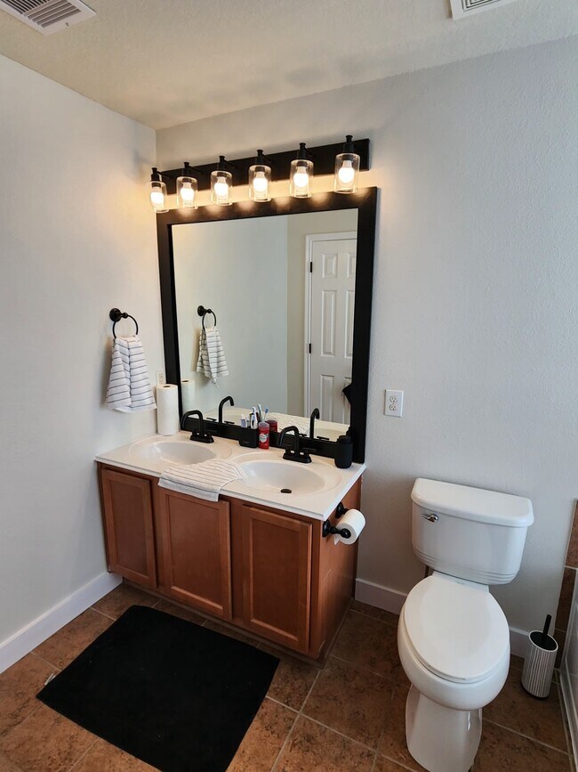 Building Photo - 4519 Woodspring Glen Ln