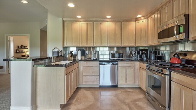 Building Photo - 21320 N 56th St