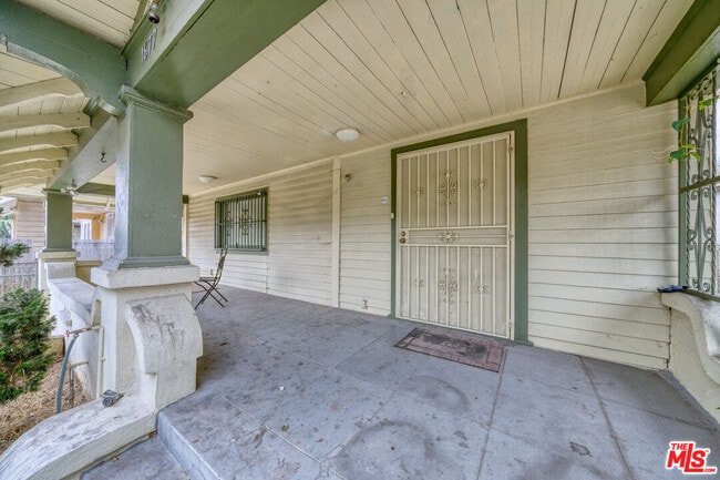 Building Photo - 1677 S Harvard Blvd