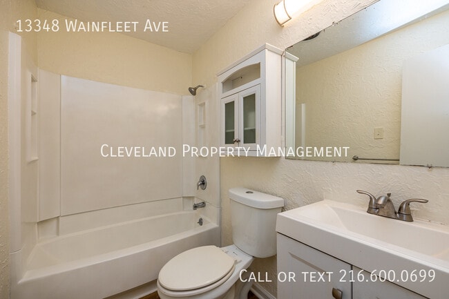 Building Photo - 13348 Wainfleet Ave
