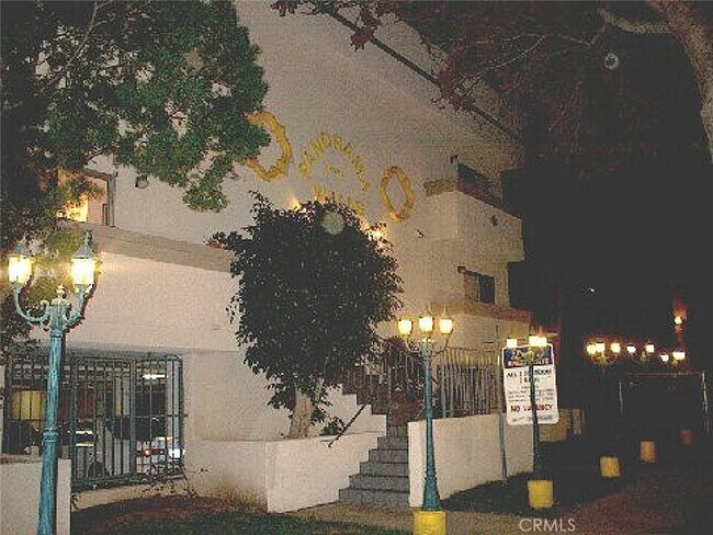 Building Photo - 14242 Roscoe Blvd