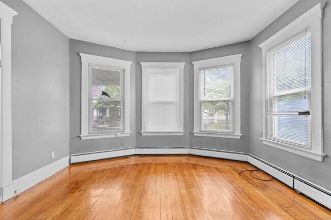 Building Photo - 379 Winthrop Ave