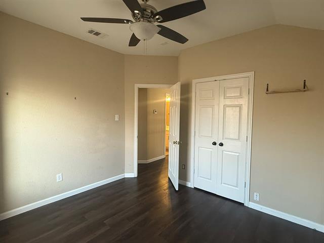 Building Photo - 2844 Cascade Cove Dr