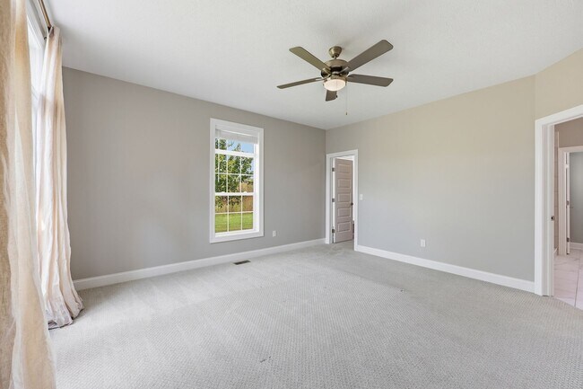 Building Photo - 8017 Pleasant Dr