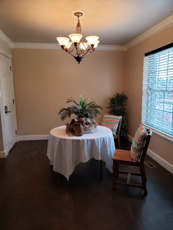 Building Photo - 106 W Silver Meadow Dr