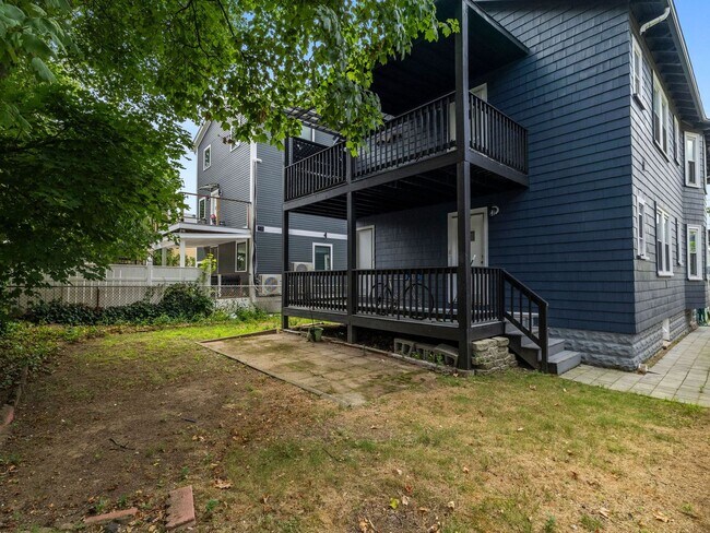 Building Photo - No Brokers Fee. In-Unit Washer and Dryer, All New Kitchen Appliances, Yard