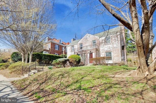 Building Photo - 5138 Nebraska Ave NW