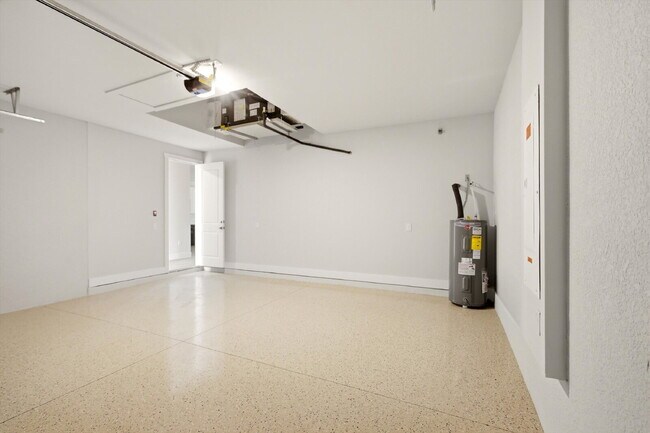 Building Photo - Brand New Canal-Front Pool Home for Rent, 3/2/2, NE Cape Coral. The Builder Didn't Cut Corners, S...