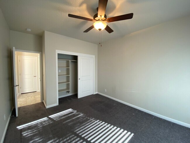 Building Photo - 3403 E 2890 S