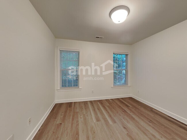 Building Photo - 4610 Baylor St