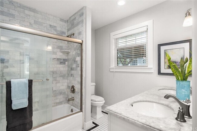 Building Photo - CHARMING HOME IN THE AVENUES
